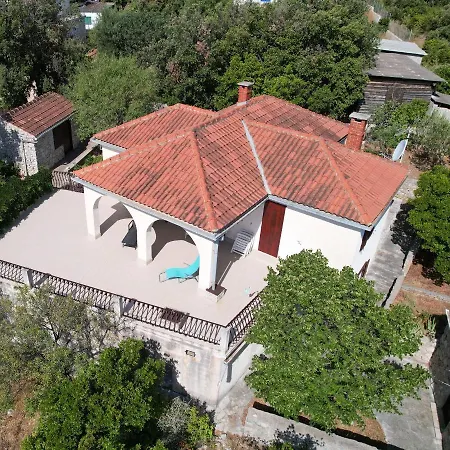 Apartman Ina