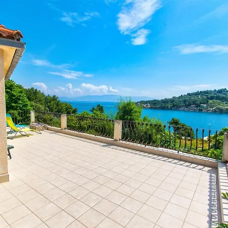 Apartment Ina Rogac