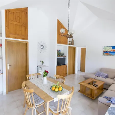 Apartment Ina Rogac